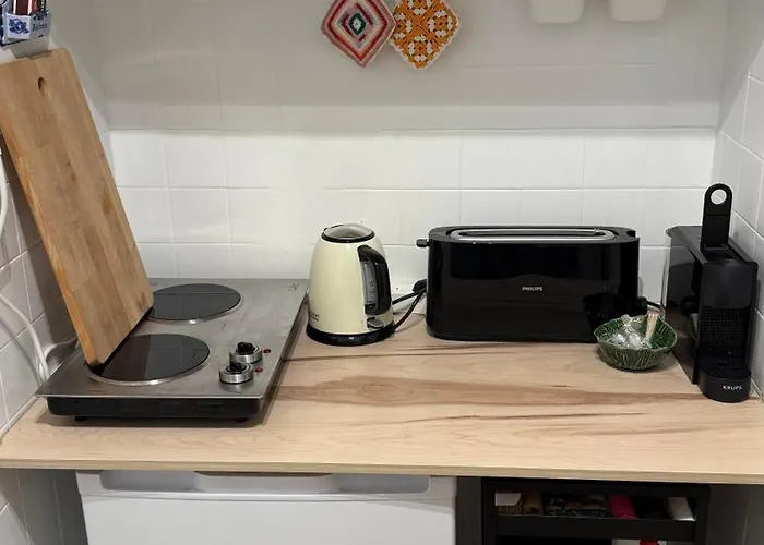 Lemon And Avocado House